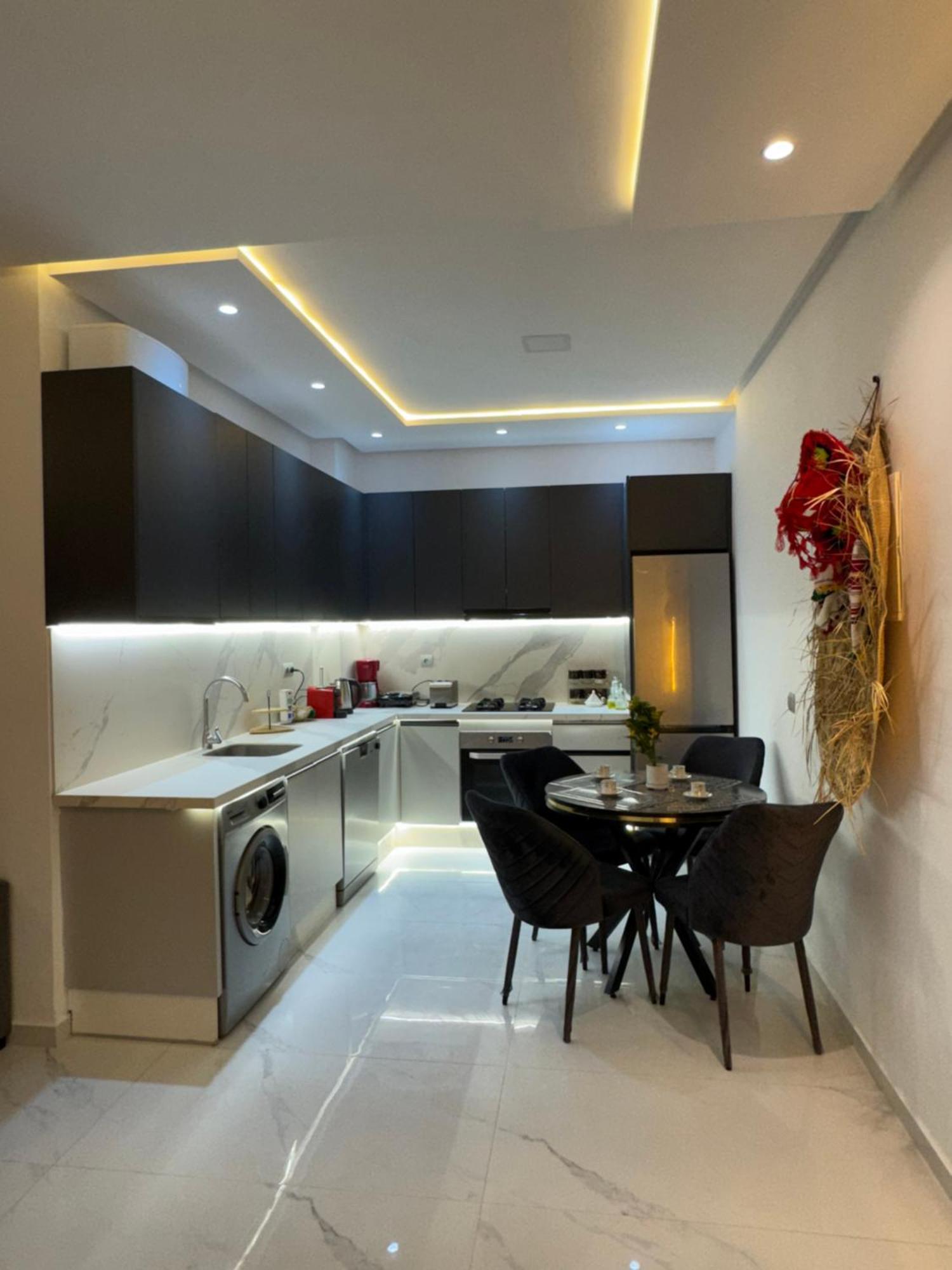 Sirena Pearl Cornice Tangeri